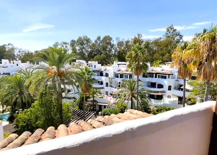 Golden Penthouse, Elviria, شقة