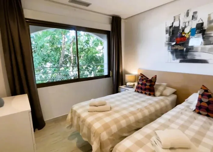 شقة Golden Penthouse, Elviria, ماربيا