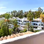 Golden Penthouse, Elviria, Apartment