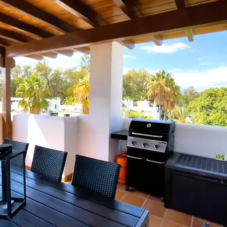 Golden Penthouse, Elviria, *