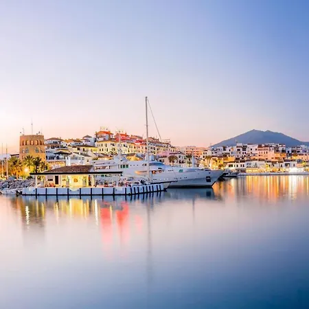 Golden Penthouse, Elviria, 公寓 马尔韦利亚