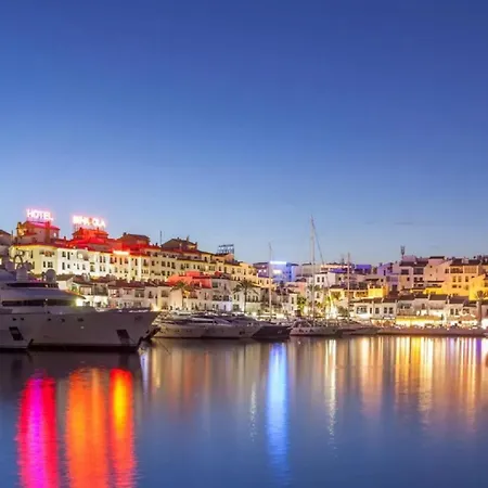 Golden Penthouse, Elviria, *